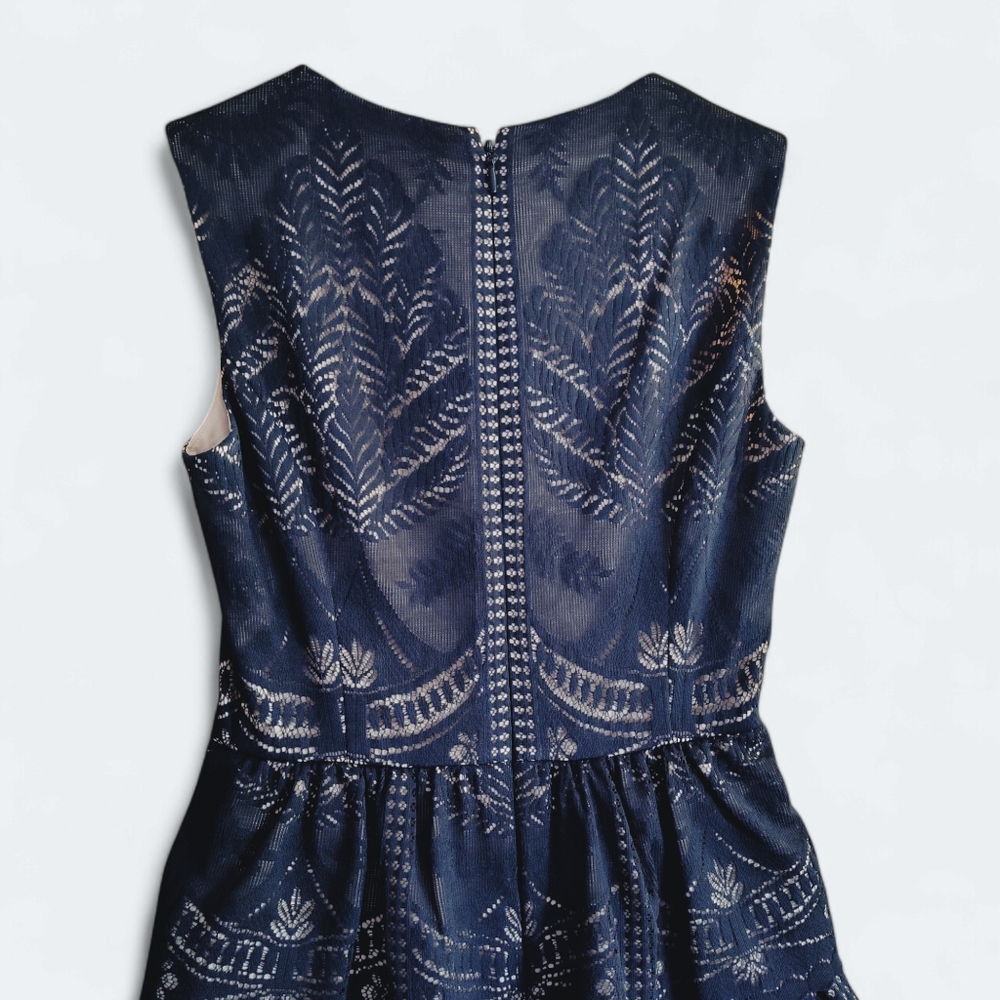 BCBGMaxazria Scarlett Tiered Dress Womens Size 2 - Picture 9 of 12
